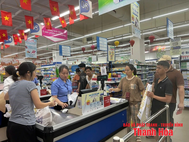 Chuẩn bị đủ nguồn cung lương thực, thực phẩm trong những ngày mưa bão