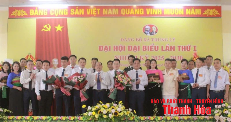 Phó Chủ tịch Thường trực HĐND tỉnh Lê Tiến Lam dự Đại hội Đại biểu Đảng bộ xã Trung Lý