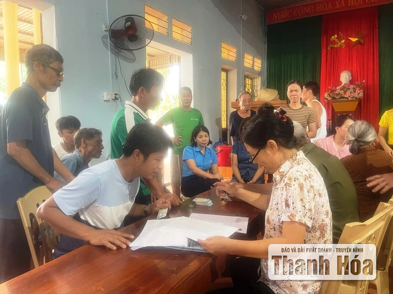Xã Hà Trung phấn đấu tối nay hoàn thành việc trao quà Quốc khánh cho người dân