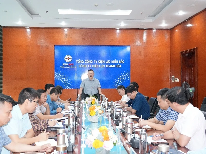 Công ty Điện lực Thanh Hóa kích hoạt cấp độ cao nhất trong công tác ứng phó, khắc phục thiệt hại do bão Kajiki gây ra