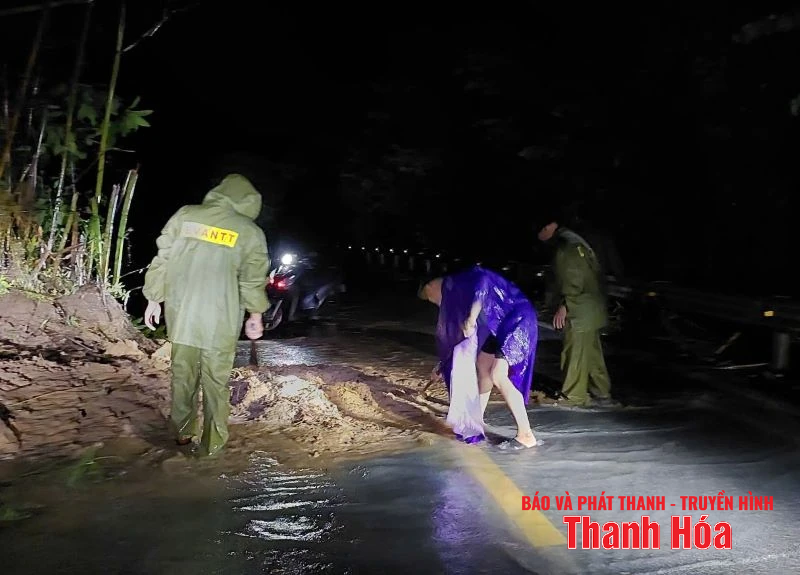 [Cập nhật] - Ngập lụt, chia cắt cục bộ; bước đầu ghi nhận nhiều thiệt hại về nhà cửa, hoa màu