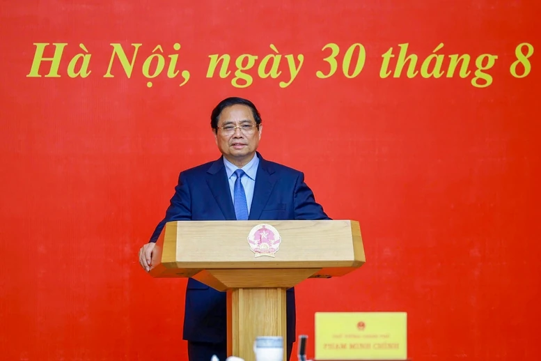 Thủ tướng Phạm Minh Chính trao quyết định giao quyền Bộ trưởng Bộ Ngoại giao