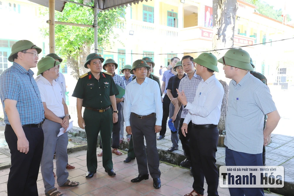 Bí thư Tỉnh ủy Nguyễn Doãn Anh kiểm tra công tác khắc phục hậu quả bão lũ và chuẩn bị năm học mới tại 2 xã Yên Nhân, Bát Mọt