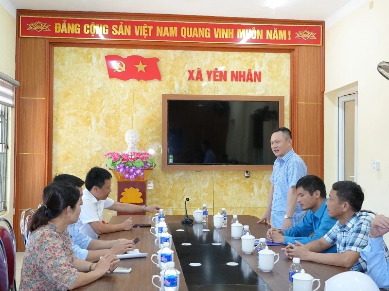 Kiểm tra tình hình khắc phục hậu quả bão số 5 và thúc đẩy hiện đại hóa lưới điện