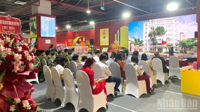 Hơn 1,18 triệu lượt khách tham quan Triển lãm “80 năm hành trình Độc lập-Tự do-Hạnh phúc”