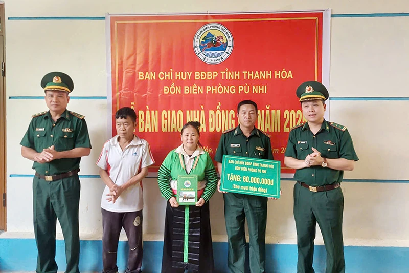Đồn Biên phòng Pù Nhi bàn giao “Nhà đồng đội” cho quân nhân có hoàn cảnh khó khăn