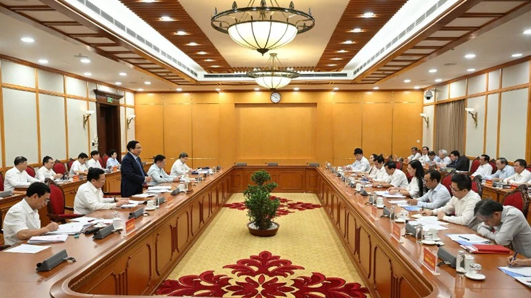 Bộ Chính trị, Ban Bí thư định hướng số lượng cấp phó của cơ quan, tổ chức trong hệ thống chính trị