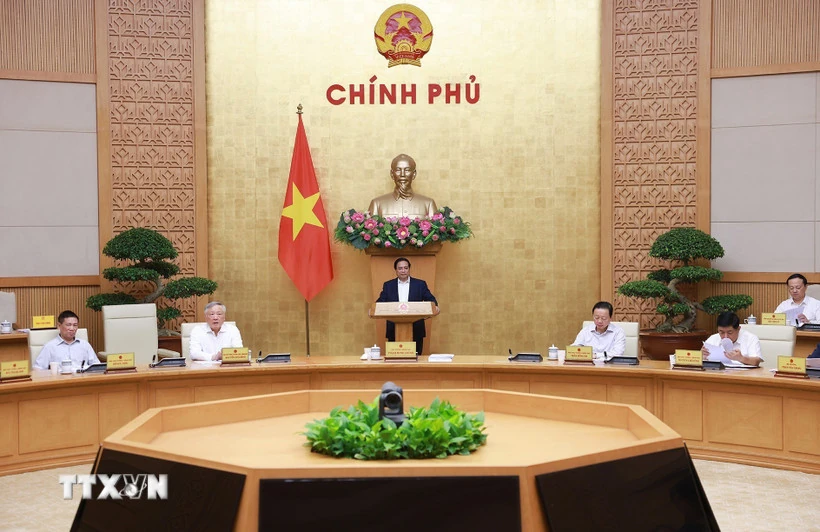 Khẩn trương hoàn thiện các dự án luật để trình Quốc hội vào tháng 10