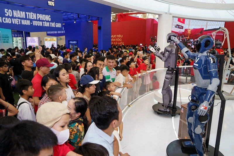 Vingroup nhận giải thưởng Không gian trưng bày tiêu biểu tại Triển lãm Thành tựu đất nước