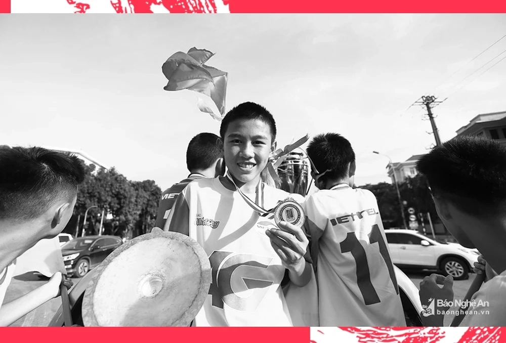 Phan Văn Đức: Từ tuyết trắng Thường Châu đến Mỹ Đình rực lửa