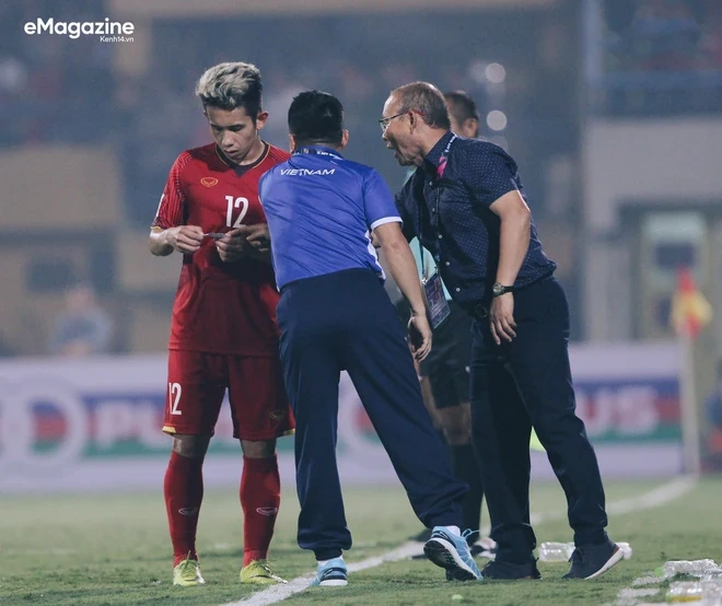 Tinh thần URI và một thế hệ ngẩng đầu