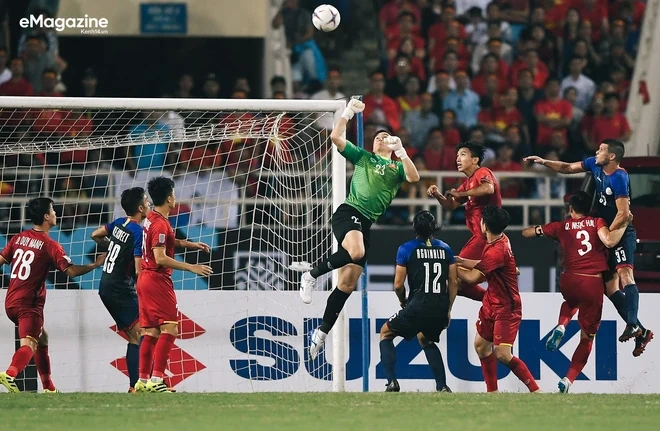 Tinh thần URI và một thế hệ ngẩng đầu