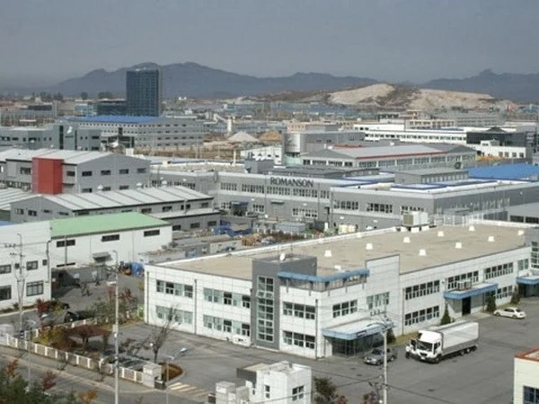 Báo Triều Tiên kêu gọi bên ngoài không can thiệp vào dự án liên Triều