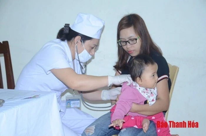 Thanh Hóa triển khai tiêm vắc xin ComBE Five cho trẻ em