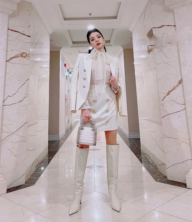 Phong cách bánh bèo phủ sóng street style của dàn sao Việt