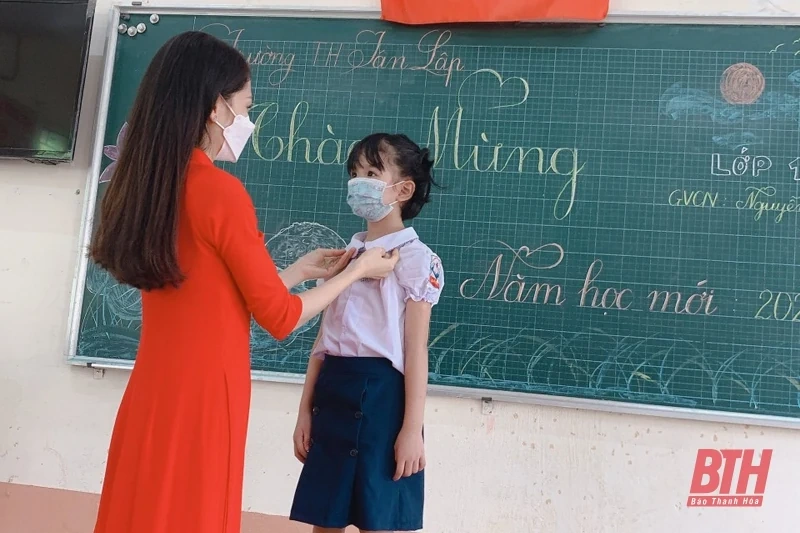 Học sinh vùng cao xứ Thanh trong ngày khai giảng đặc biệt