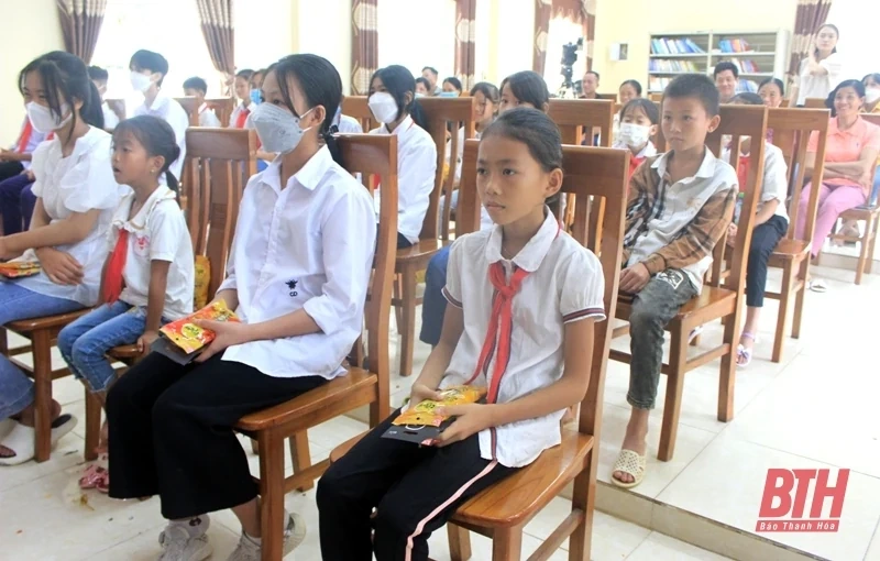 Trao thưởng Chương trình “Tiếp sức nhà nông” năm 2022