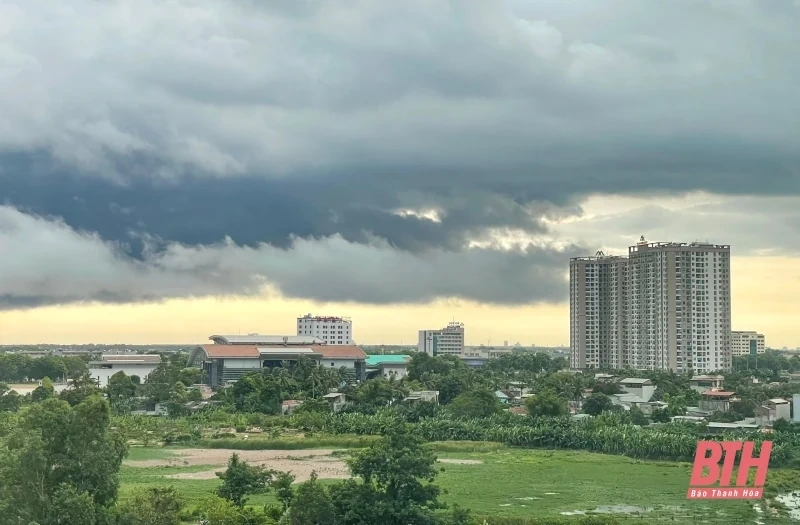 Thanh Hoá có nơi mưa rất to và rải rác có dông