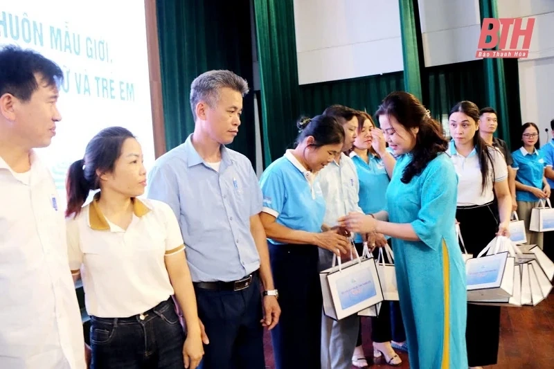 Truyền thông xóa bỏ định kiến và khuôn mẫu giới