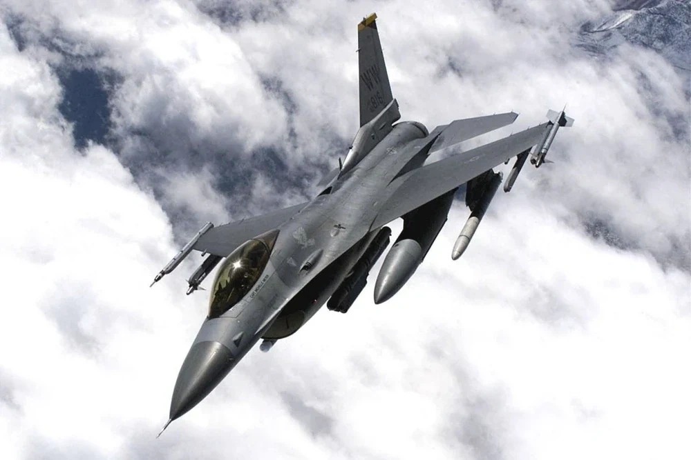 Hà Lan thông báo chuyển giao lô máy bay chiến đấu F-16 đầu tiên cho Ukraine