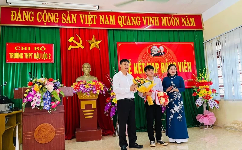 Trường THPT Hậu Lộc 2: 40 năm trang sử tự hào
