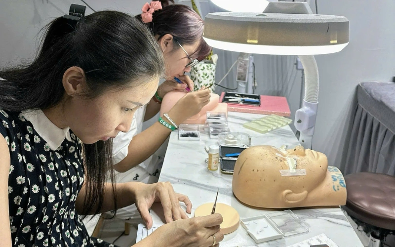 Trang Beauty Salon - Địa chỉ đào tạo nối mi chuyên nghiệp
