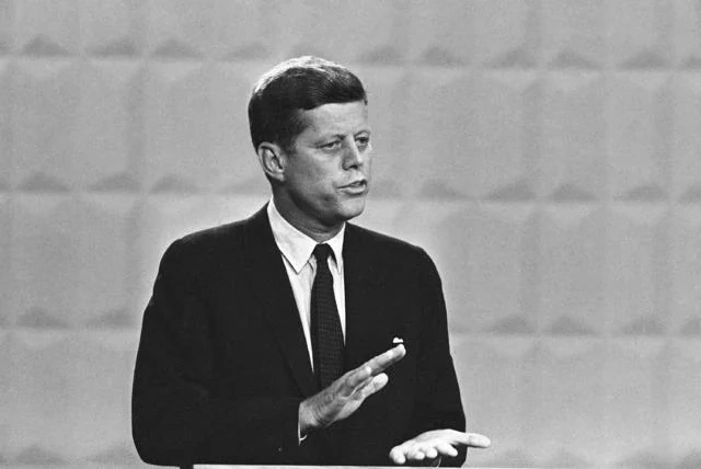 John F. Kennedy đánh bại Richard Nixon: chiến thắng bầu cử lịch sử