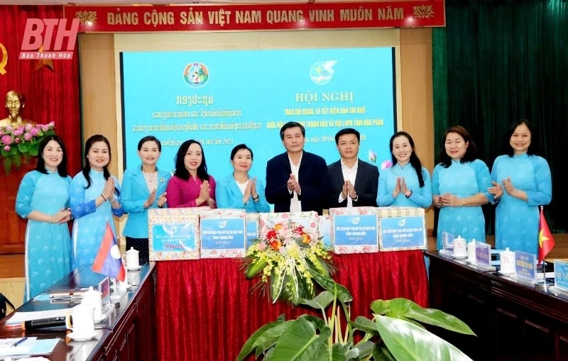 Ký kết biên bản ghi nhớ giữa Hội LHPN tỉnh Hủa Phăn và Hội LHPN tỉnh Thanh Hóa