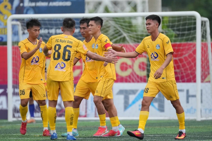 Ngày hội của những người con xa quê tại giải Bóng đá vô địch Thanh Hoá miền Nam 2024