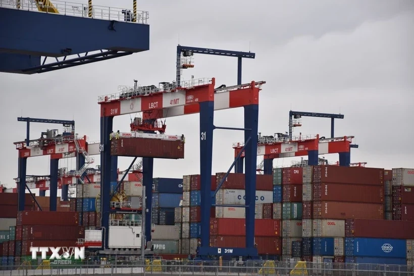 Không có thỏa thuận vào phút chót về việc Mỹ áp thuế hàng hóa Canada và Mexico