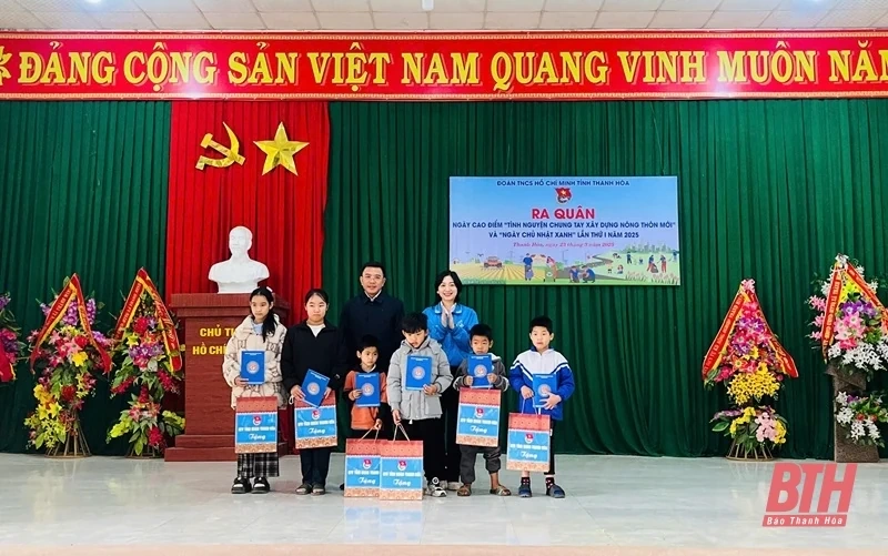 Ra quân “Ngày cao điểm tình nguyện chung tay xây dựng nông thôn mới” và “Ngày chủ nhật xanh” lần thứ I năm 2025