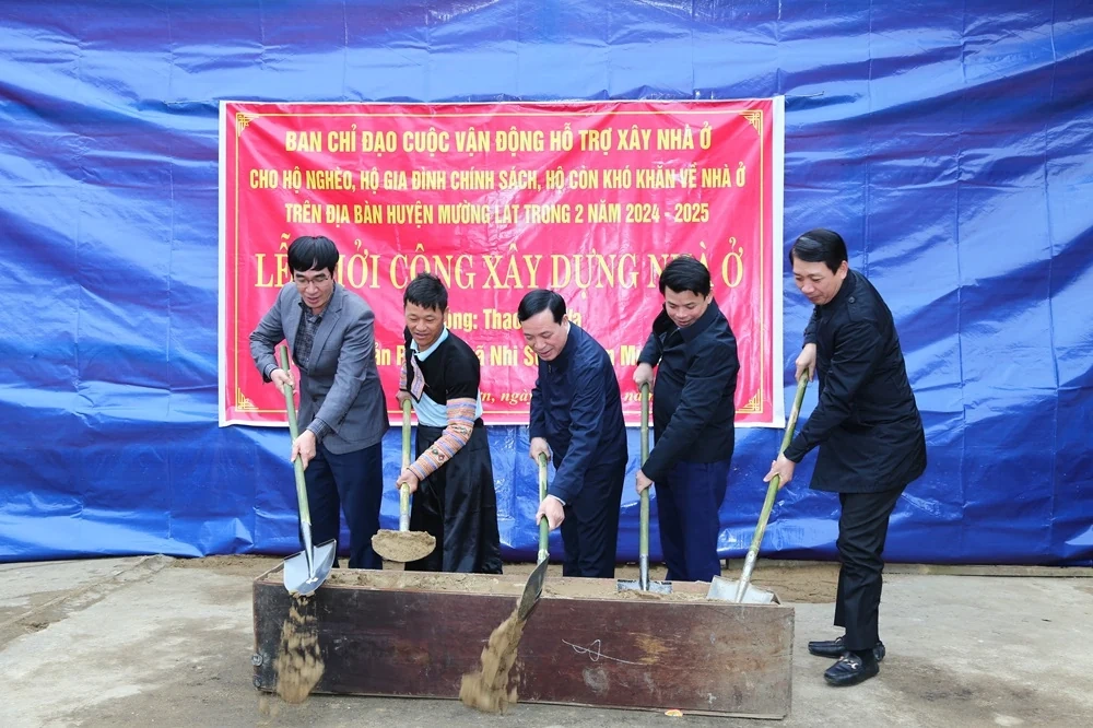 Phó Bí thư Thường trực Tỉnh ủy Lại Thế Nguyên làm việc tại huyện Mường Lát