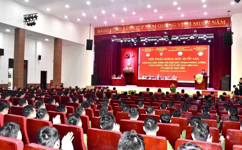 Đẩy mạnh giáo dục liêm chính để tăng sức đề kháng trước cám dỗ vật chất