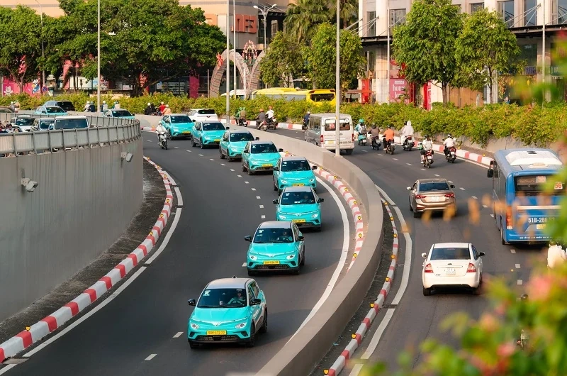 Vì sao dịch vụ taxi cao cấp Xanh SM Premium được lòng khách hàng Việt?