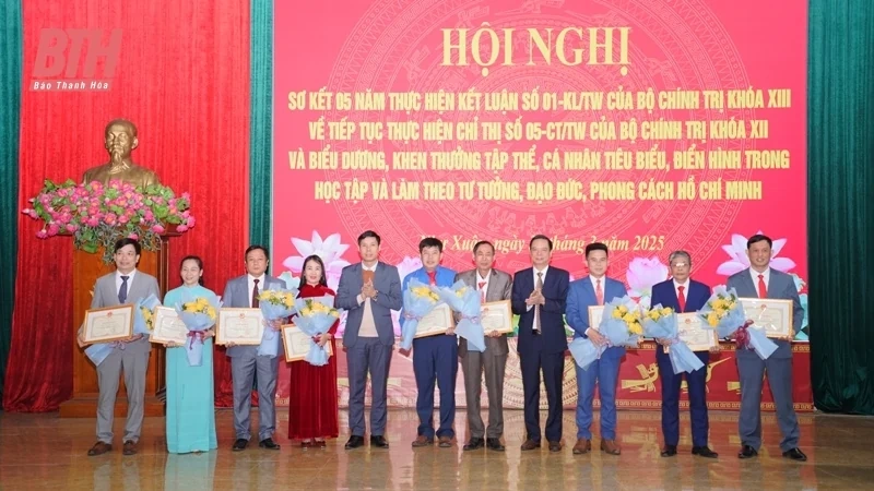 Như Xuân sơ kết 5 năm thực hiện Kết luận số 01 của Bộ Chính trị, biểu dương các tập thể, cá nhân
