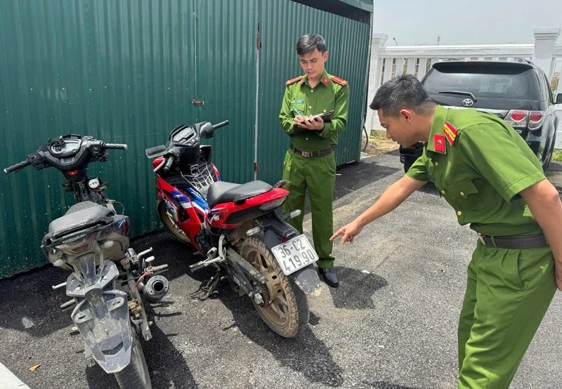 Khởi tố bị can 10 đối tượng gây rối trật tự công cộng