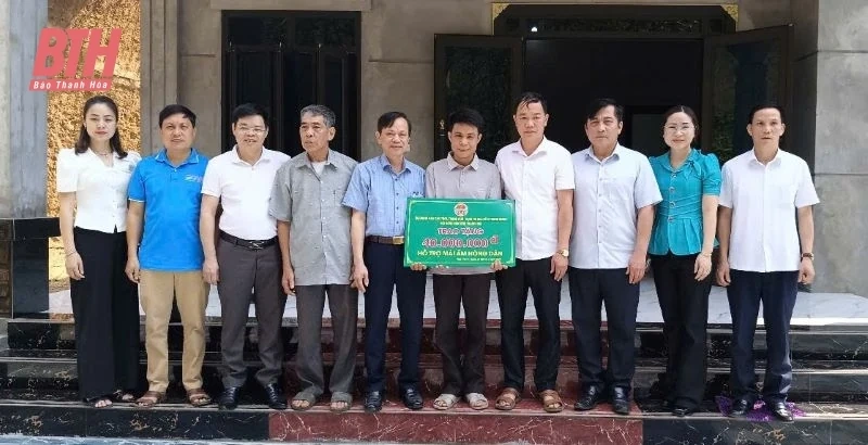 Khánh thành nhà ở cho hộ nghèo theo Chỉ thị 22-CT/TU tại huyện Quan Hoá 