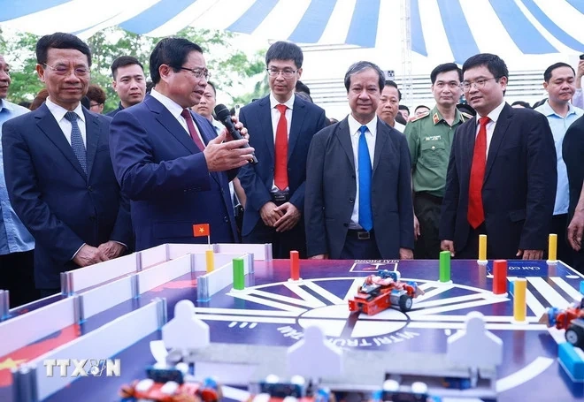 Thủ tướng: Đổi mới sáng tạo và chuyển đổi số không phân biệt giới tính, tuổi tác, tôn giáo
