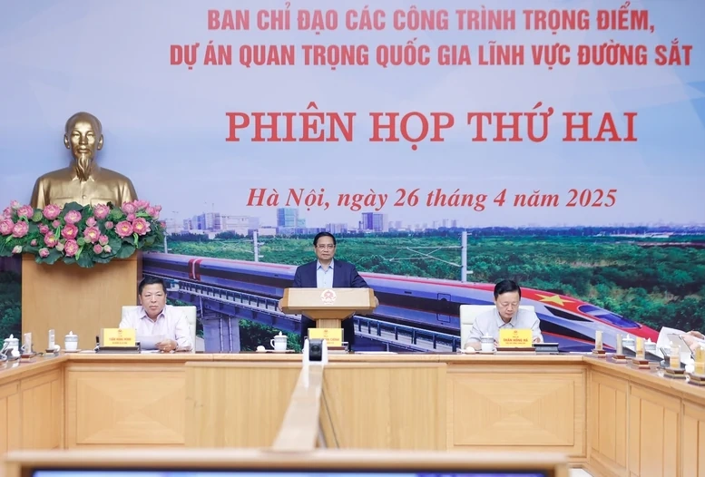 Thủ tướng chủ trì phiên họp thứ hai Ban Chỉ đạo các dự án đường sắt