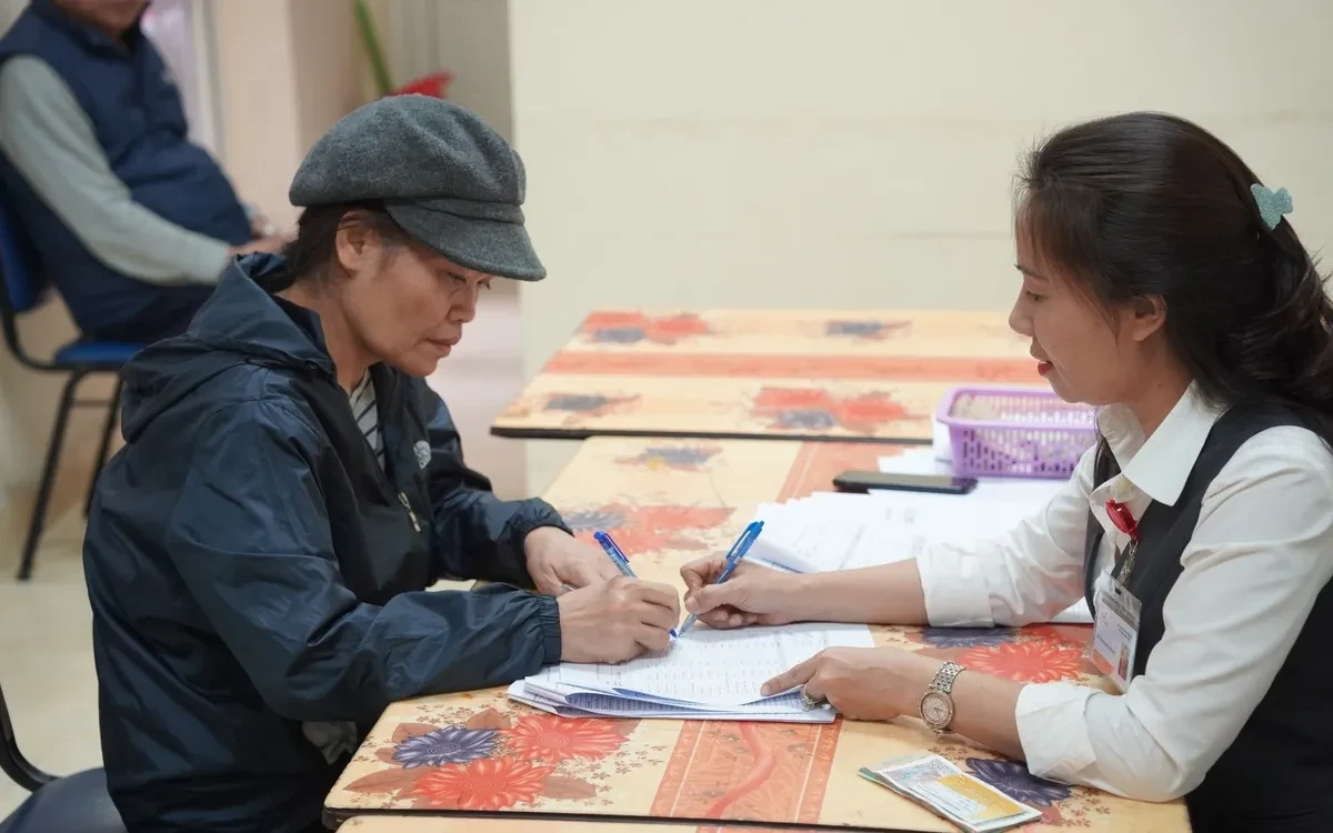 BHXH triển khai chi trả lương hưu tháng 5 cho hơn 3,3 triệu người từ 25/4