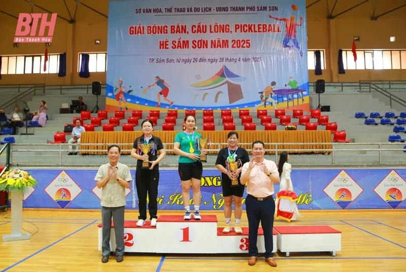 Giải bóng bàn, cầu lông, pickleball hè Sầm Sơn diễn ra sôi nổi, hấp dẫn, chuyên môn cao