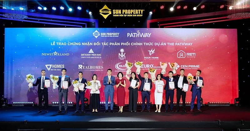 Sự kiện kick off tổ hợp The Pathway: Hàng trăm “chiến binh kinh doanh” chờ đẩy sóng đầu tư căn hộ biển Sầm Sơn