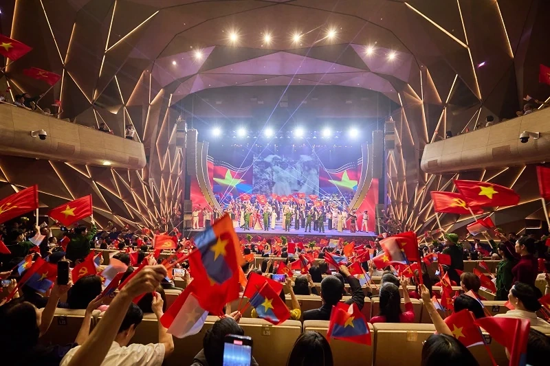 Vỡ òa từng cung bậc cảm xúc với chương trình nghệ thuật đặc biệt “Đảng trong mùa xuân đại thắng”