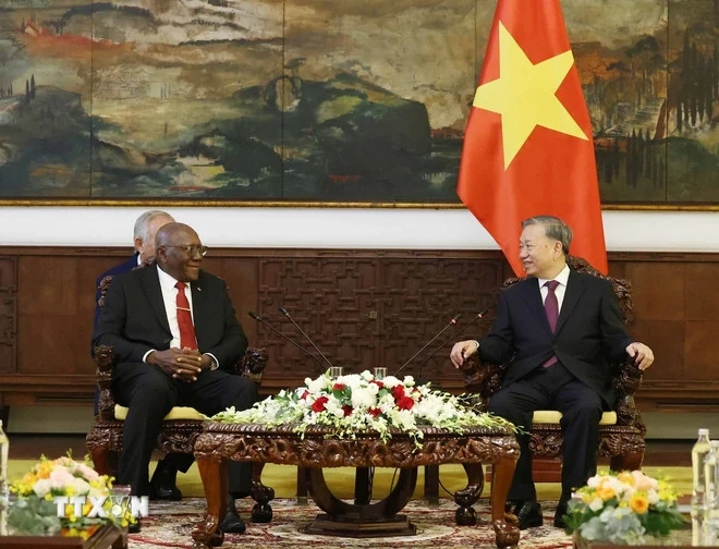 Tổng Bí thư Tô Lâm hội kiến Ủy viên Bộ Chính trị, Phó Chủ tịch nước Cuba