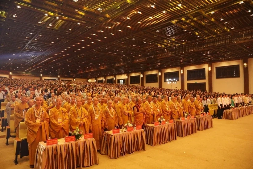 Hơn 4.500 tăng ni và phật tử dự Đại lễ Phật đản tại chùa Bái Đính