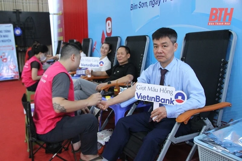 Ngày hội hiến máu tình nguyện “Trao giọt máu hồng, sẻ chia sự sống” của Vietinbank Bắc Thanh Hóa 