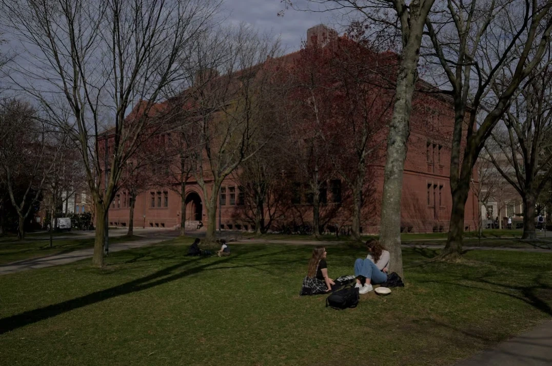 Mỹ ngăn cản đại học Harvard tuyển sinh viên nước ngoài
