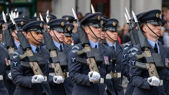 Vương quốc Anh sẽ tăng mạnh sản lượng vũ khí