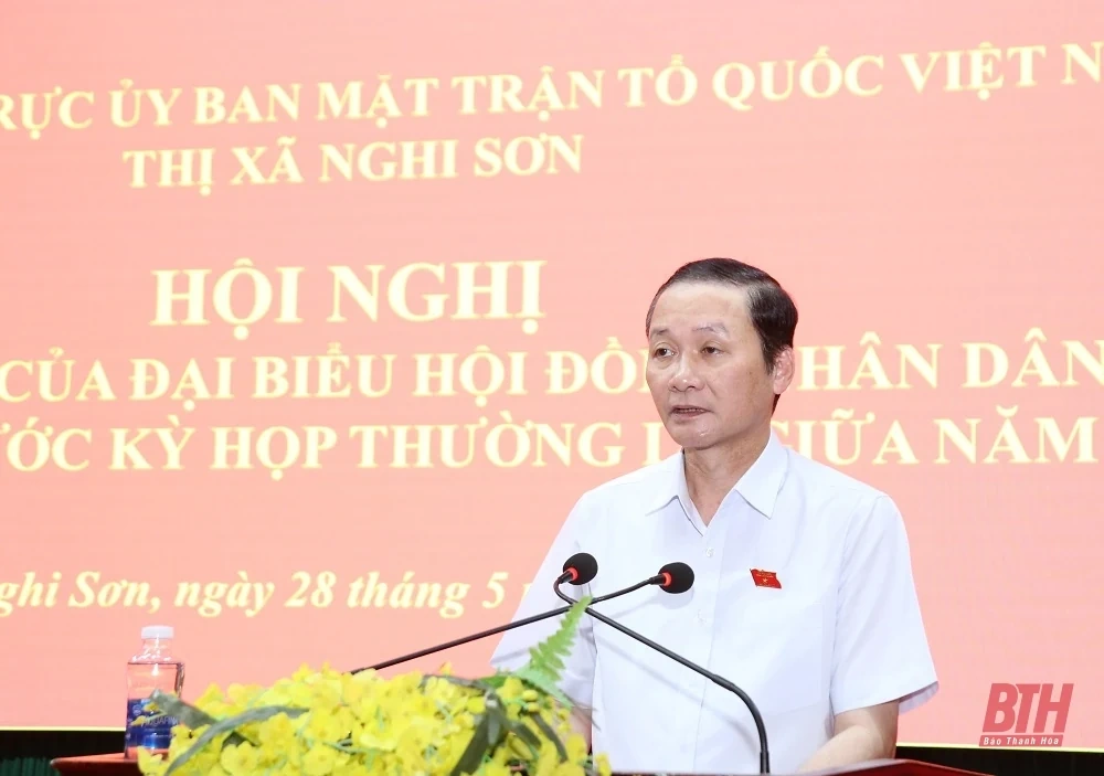 Chủ tịch UBND tỉnh Đỗ Minh Tuấn tiếp xúc cử tri thị xã Nghi Sơn