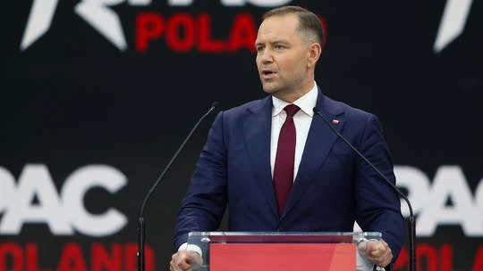 Tổng thống đắc cử của Ba Lan nằm trong danh sách truy nã của Nga